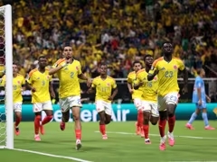 Muñoz fura muralha congolesa e Colômbia garante vaga no mata-mata da Copa