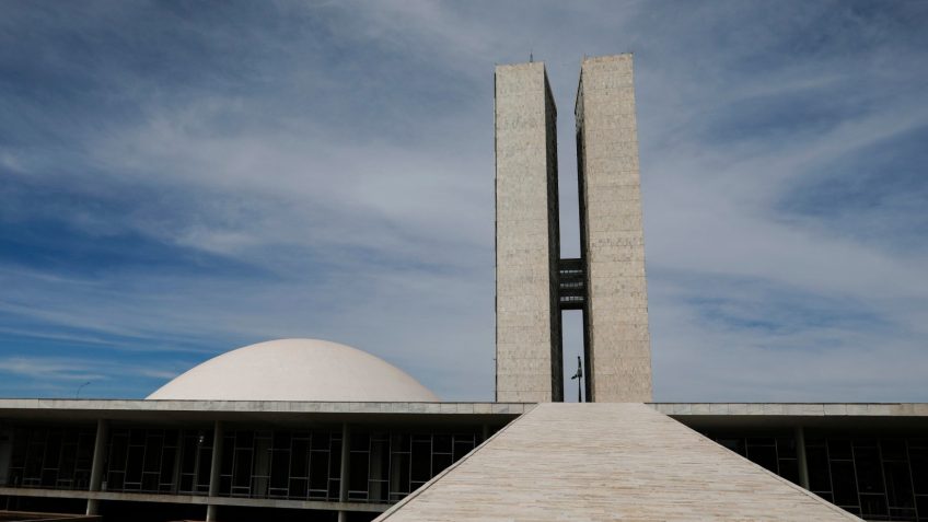 Sessão conjunta reúne deputados e senadores no plenário da Câmara a partir das 10h desta 5ª feira (18.jun.2026); na imagem, a fachada do Congresso Nacional