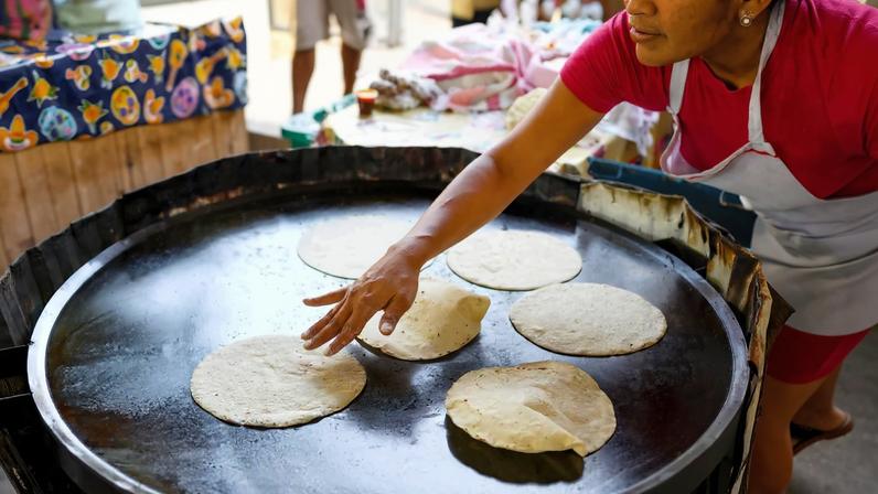 Por que o comal ganhou espaço permanente na minha cozinha