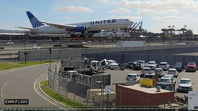 Voo da United: "passagem baixa"