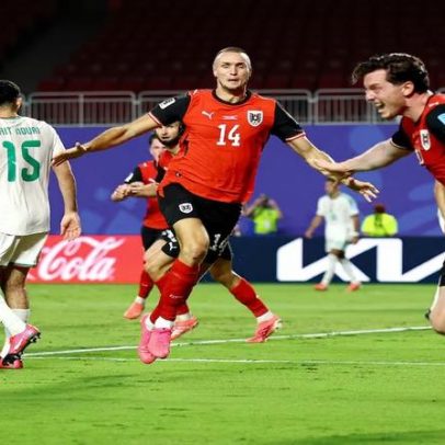 Áustria e Argélia avançam no mata-mata com dois gols nos acréscimos