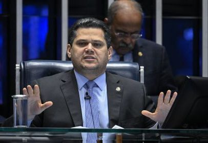 Oposição busca frear decretos sobre big techs e apoio de Alcolumbre
