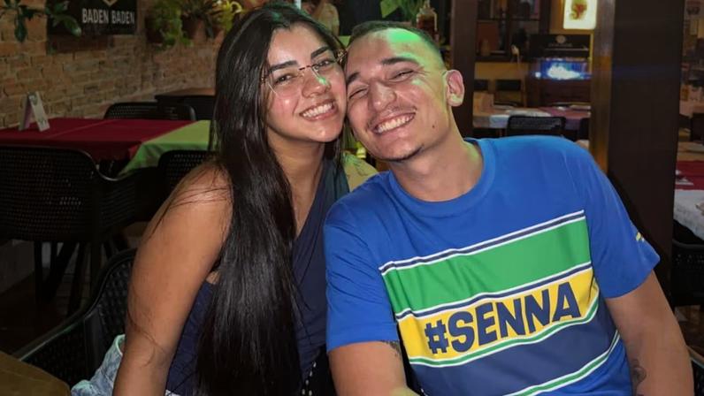 Ary Mirelle surpreendeu João Gomes com microfone avaliado em R$ 300 mil