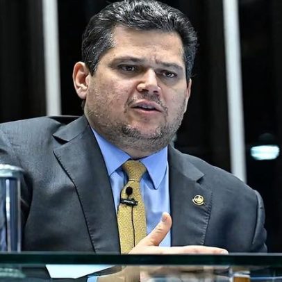 Senado não é obrigado a carimbar texto da Câmara, afirma Alcolumbre