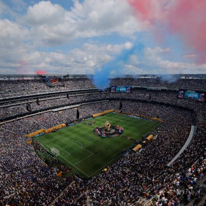 Fifa proíbe garrafas de água em estádios na Copa