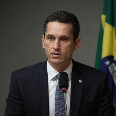 Comissão de Orçamento é instalada e Domingos Neto é eleito presidente