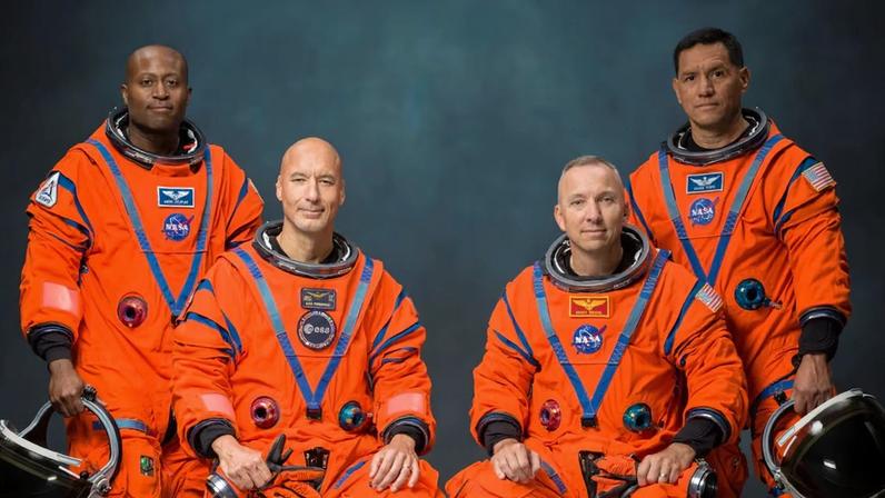 Da esquerda para a direita: Andre Douglas, Luca Parmitano, Randy Bresnik e Frank Rubio foram os astronautas escolhidos pela Nasa para a missão Artemis III.