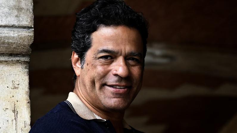 Raí, à esquerda, ao lado de Romário em jogo para as eliminatórias da Copa de 1994