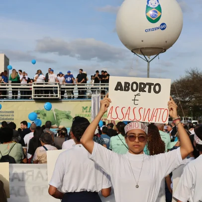 Eugenia também aparece entre pessoas que se declaram de direita