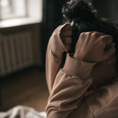 Saúde mental já custa quase 26 trilhões de reais por ano à economia global e conta pode triplicar até 2030
