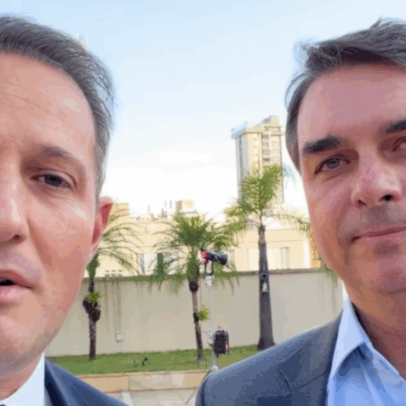 Derrite afirma que EUA não vão invadir o Brasil, ao lado de Flávio