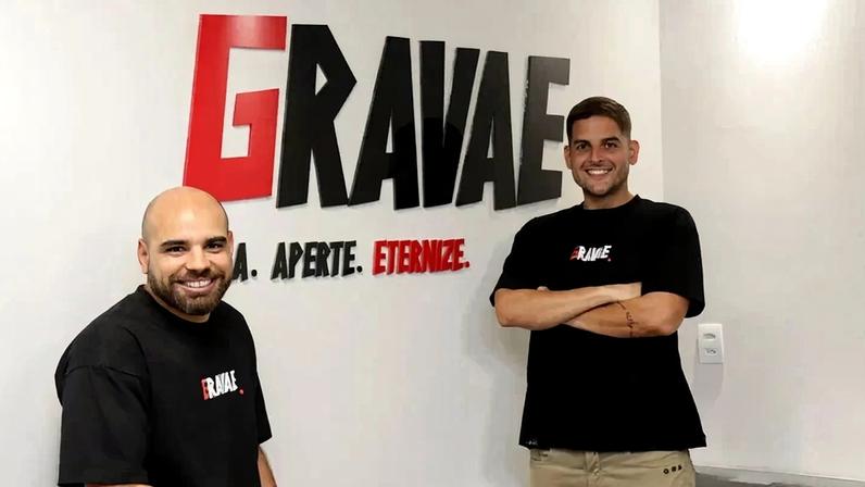 Vitor Varandas, CEO, e Jorge Augusto Ribeiro, CRO da Gravae: startup que colocou inteligência artificial dentro das arenas esportivas (Gravaê)