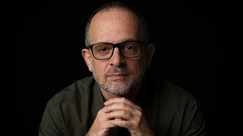 Breno Altman, apresentador do 20 Minutos: programa se tornou uma vitrine de ideias que muitos consideravam enterradas desde o fim da Guerra Fria (Foto: Bob Wolfenson/Divulgação/Opera Mundi)