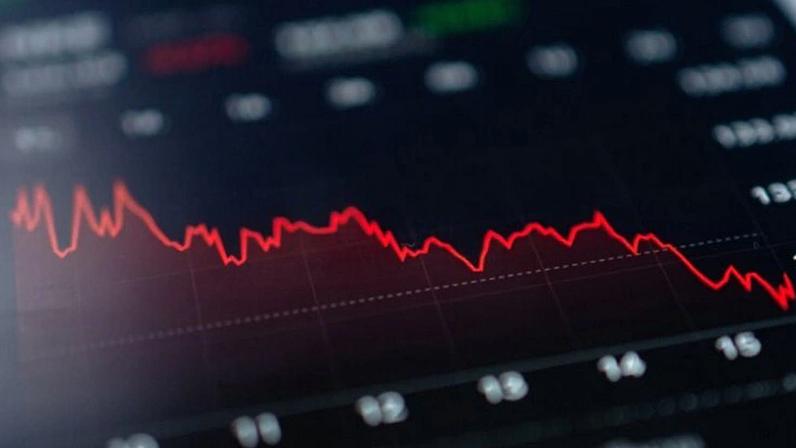 Ibovespa recua com tensão geopolítica e dólar avança a R$ 5,18