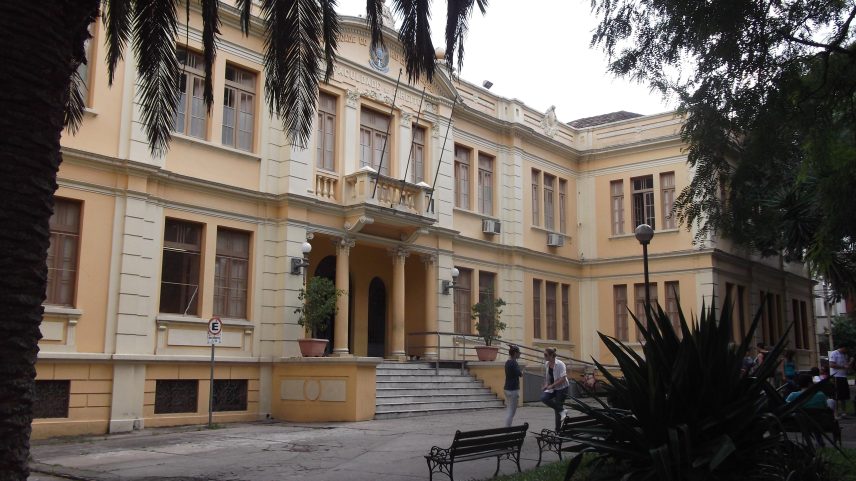 45 universidades brasileiras caem no ranking mundial de melhores