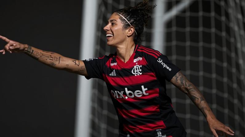 Maior artilheira da história das Olimpíadas, Cris joga no Flamengo