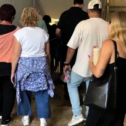 Moradores de Israel buscam abrigo após ataques do Irã