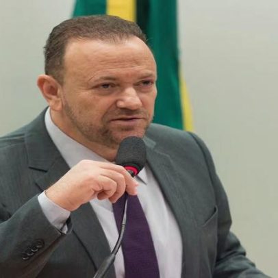 PT afirma que decisão da Justiça não se discute após TSE suspender pesquisa
