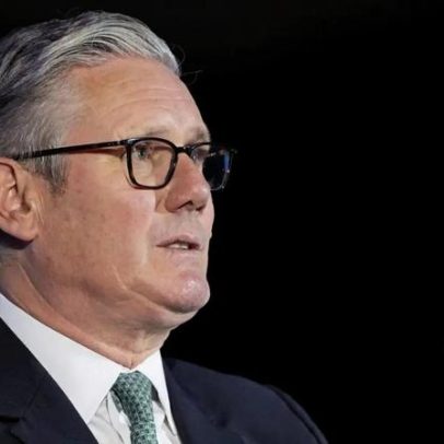 Renúncia do primeiro-ministro expõe debates sobre multiculturalismo na Inglaterra