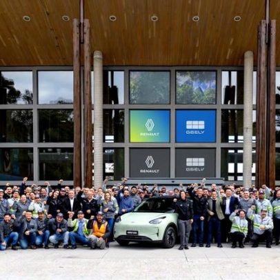 Geely confirma produção do EX2 no Paraná