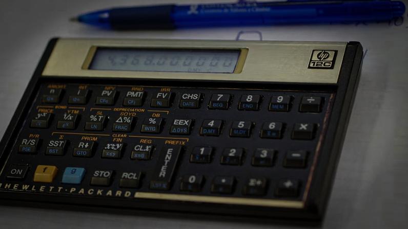 Leitor reclama que de alteração em instituição bancária para receber benefício do INSS. Foto ilustrativa.