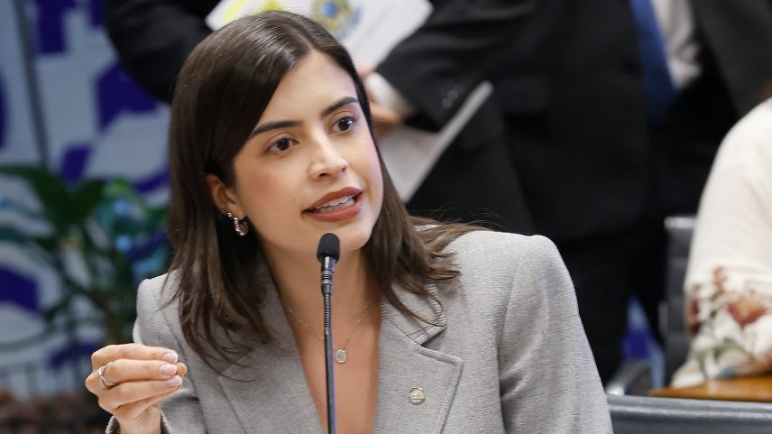 Relatora Tabata Amaral construiu o parecer após audiências públicas