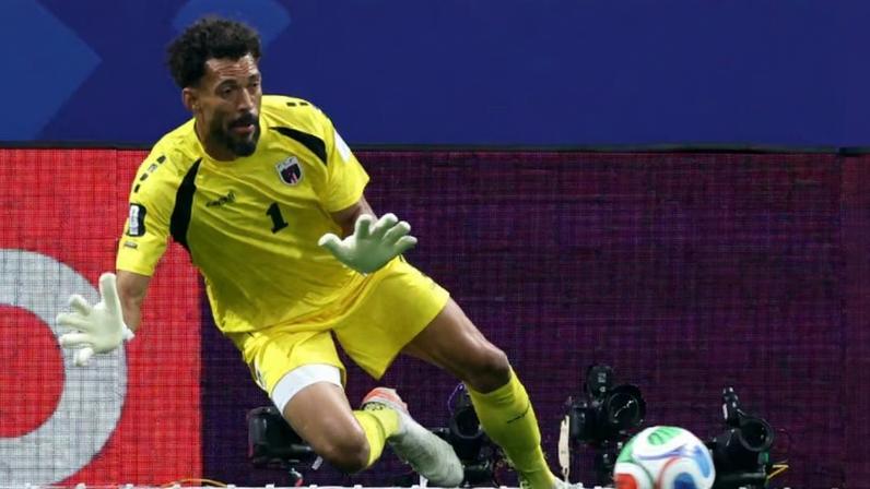 Aos 40 anos, Vozinha é o segundo jogador com mais partidas por Cabo Verde