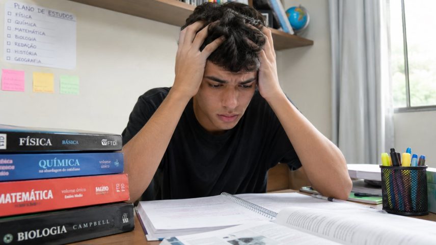 Por que muitos desistem de concursos no 1º ano e como evitar