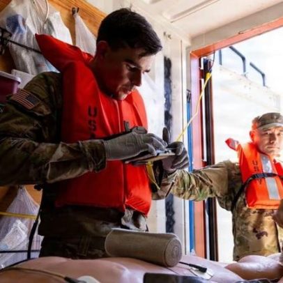 Exército dos EUA passa a usar veterinários para atender feridos em combate