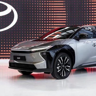 Primeiro elétrico da Toyota chega por R$ 419.990; desafio aos chineses?