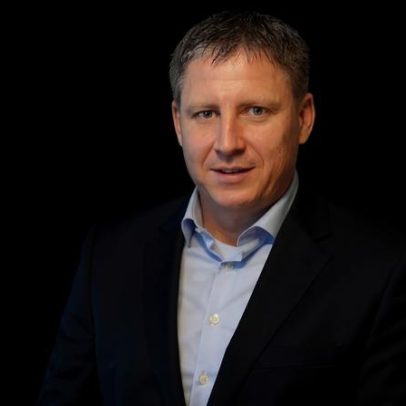 Azul reduz 5% de rotas e frequência por guerra, diz CEO