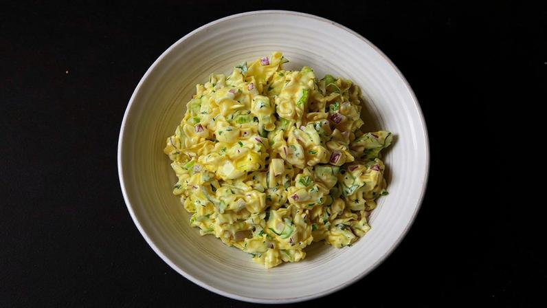 O segredo para uma salada de batata perfeita com apenas um ingrediente