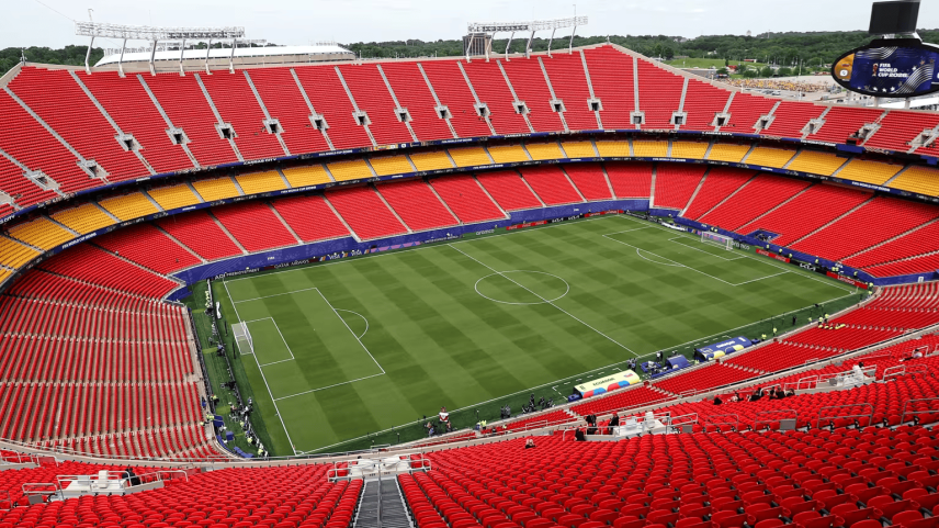 Equador e Curaçao fazem jogo de sobrevivência no Grupo E