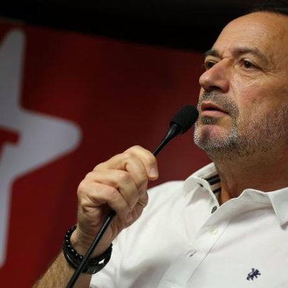 PT afirma que Jaques Wagner permanece na liderança após caso Master