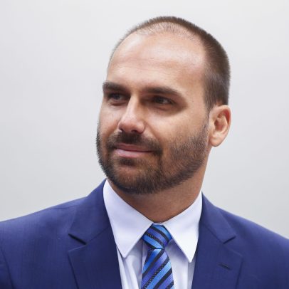 STF condena Eduardo Bolsonaro por unanimidade por “coação” a ministros; pena ainda será definida