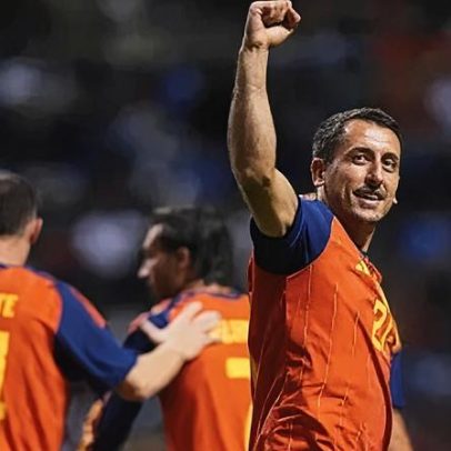 Espanha vence Peru e chega embalada para a Copa do Mundo