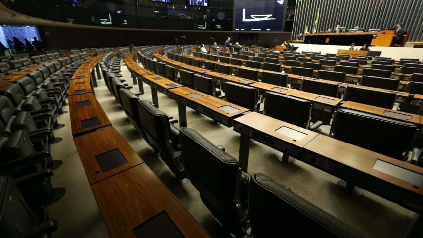 Funcionárias relataram situações de assédio cometidas por deputados federais