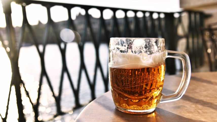 Mercados ficam proibidos de vender bebidas alcoólicas para consumo fora do estabelecimento