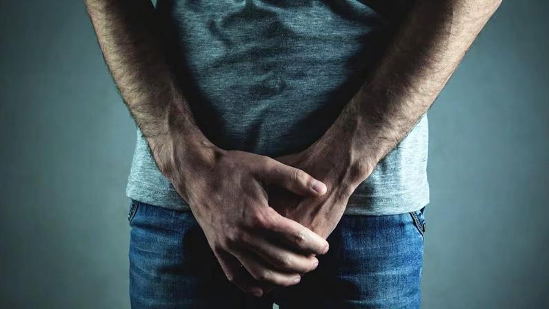 Dor escrotal crônica pode durar meses ou anos e comprometer atividades cotidianas