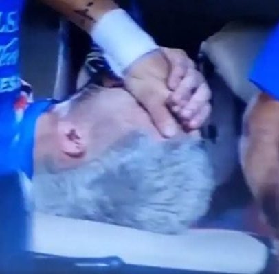 Joia da seleção paraguaia sai chorando de amistoso e vira dúvida para a Copa