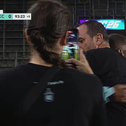 Gotham (W) vence Kansas City (W) por 2 a 0 no placar final