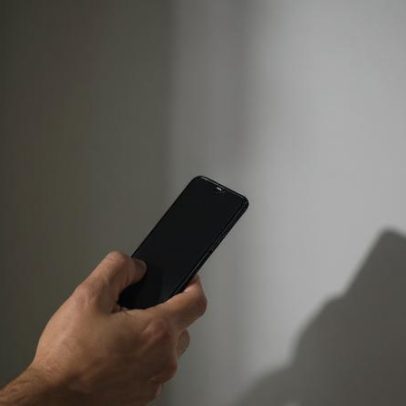 Polícia prende suspeito de exploração sexual infantil na internet