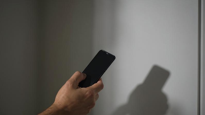 Polícia prende suspeito de exploração sexual infantil na internet
