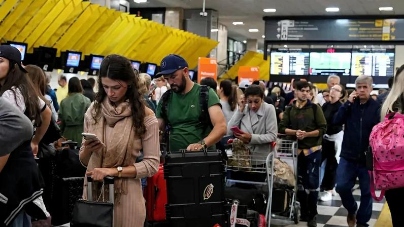 Reforma tributária pode elevar preço das passagens aéreas