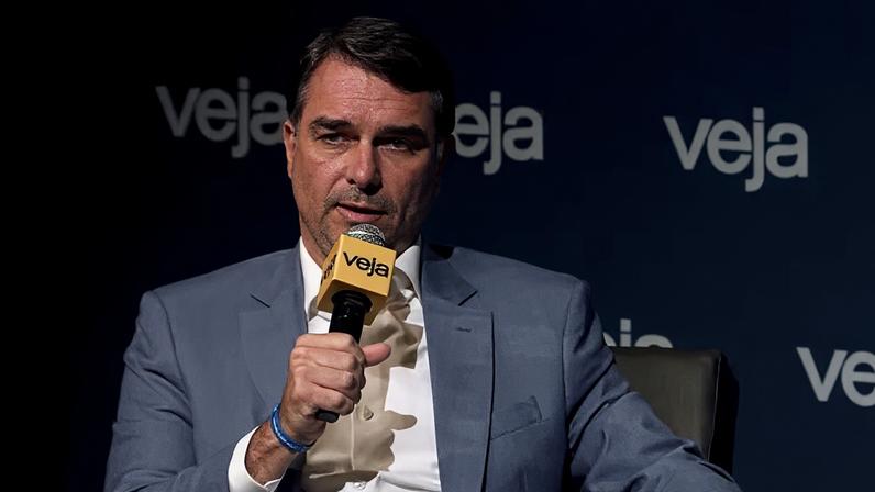 Diferença entre roubo e latrocínio é de fração de segundo, diz Flávio