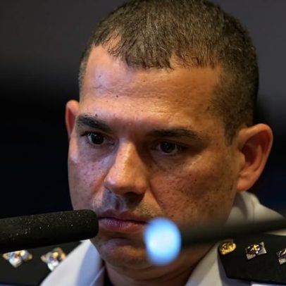 Moraes libera arma de volta a policial absolvido no 8/1 após negativa da PF