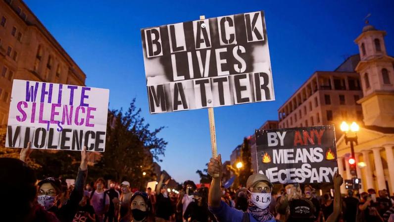 Protesto do Black Lives Matter em Washington, em 2020: auge da cultura woke (Foto: EFE/EPA/Shawn Thew)