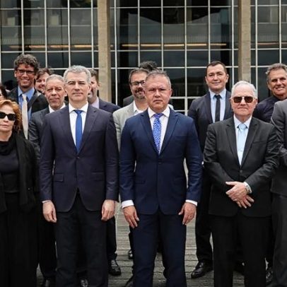 Associação contesta decisão do governo de exigir retorno de delegados