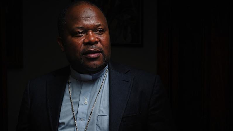 Religioso de 54 anos foi encontrado sem vida em sua residência na cidade de Quelimane; Igreja Católica pede esclarecimento das circunstâncias do crime