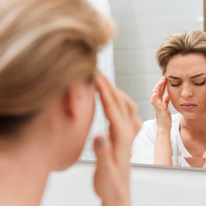 Dermatologista explica como rotina moderna afeta a pele